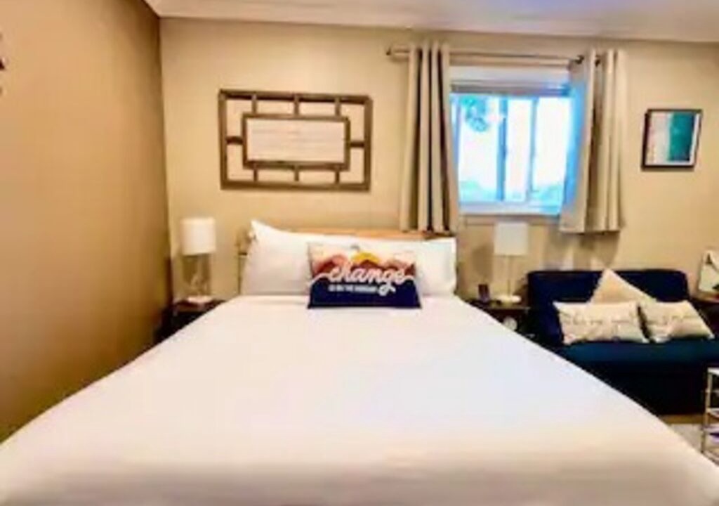 Photo of Bedroom in Centerville