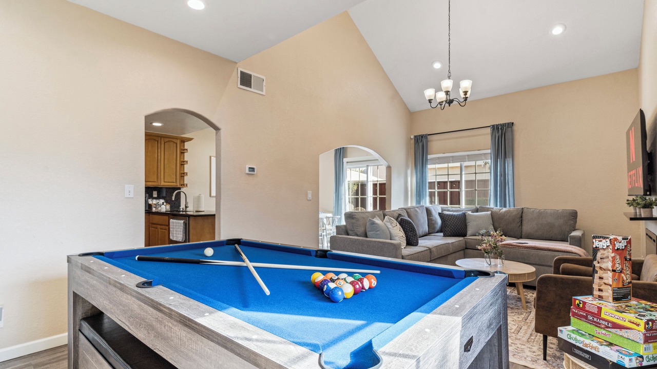 Photo of Livingroom in Ardenwood