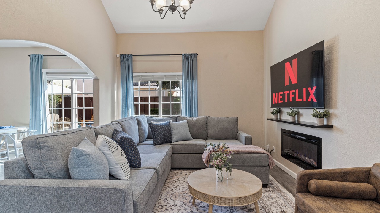 Photo of Livingroom in Ardenwood