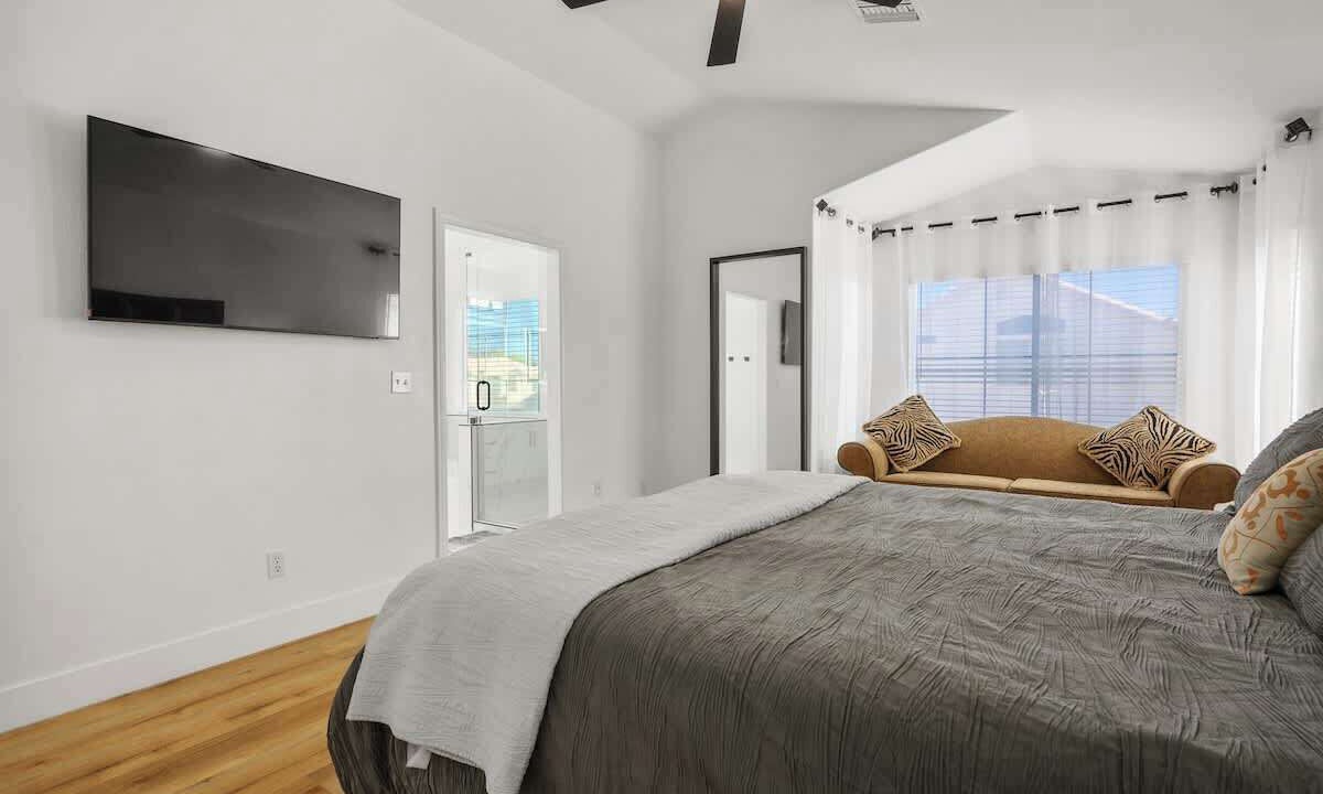 Photo of Bedroom in Spring Valley