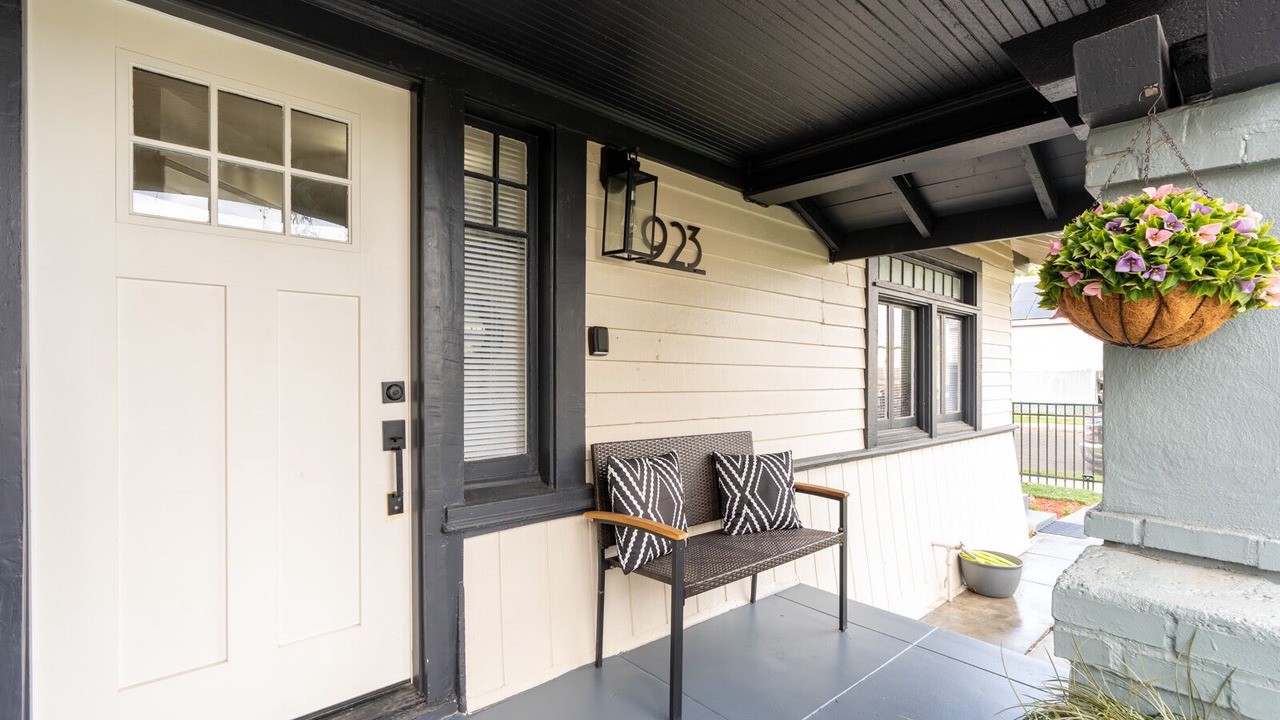 Photo of Patio Balcony in Tower District