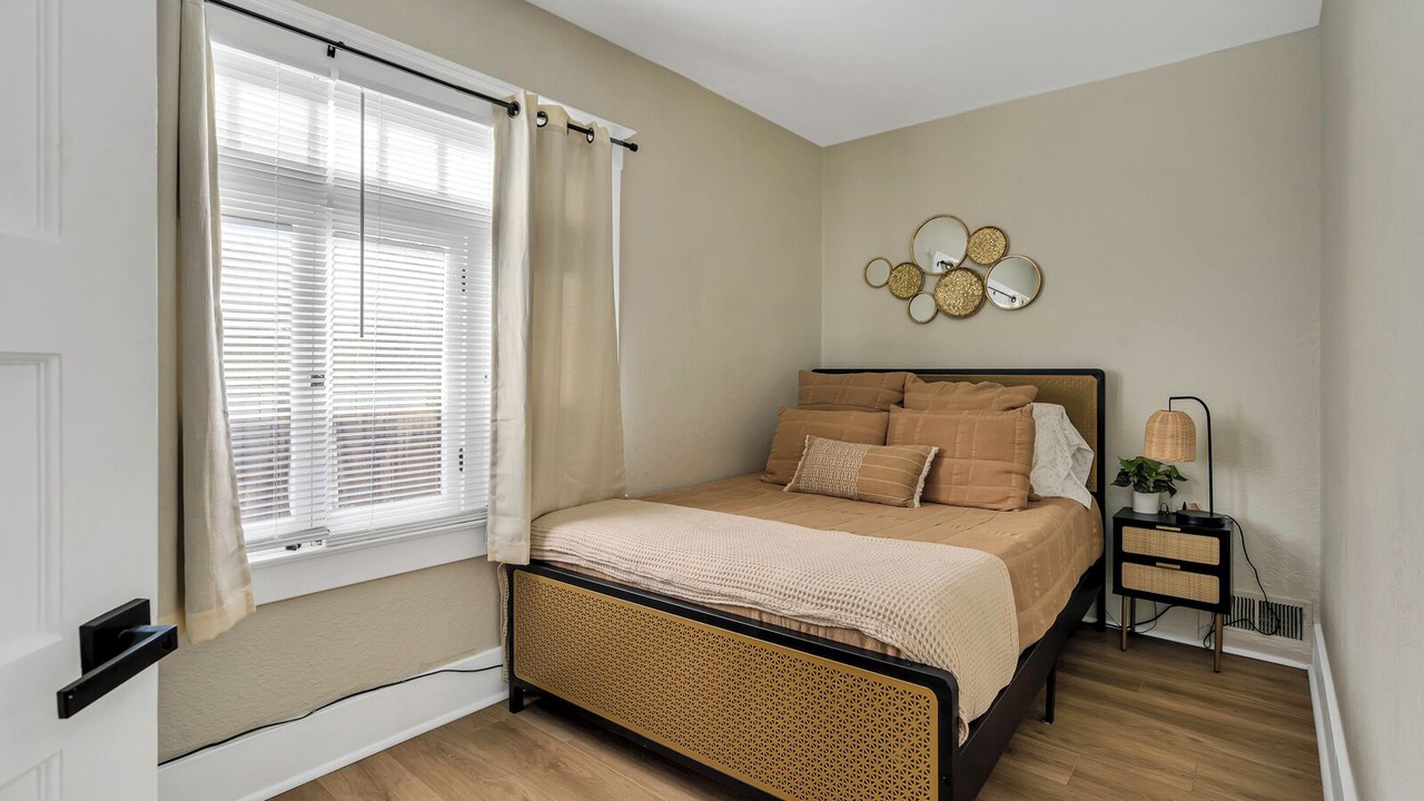 Photo of Bedroom in Tower District
