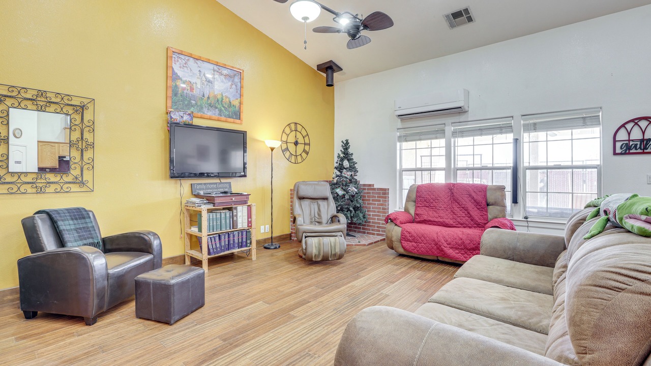 Photo of Livingroom in Pahrump