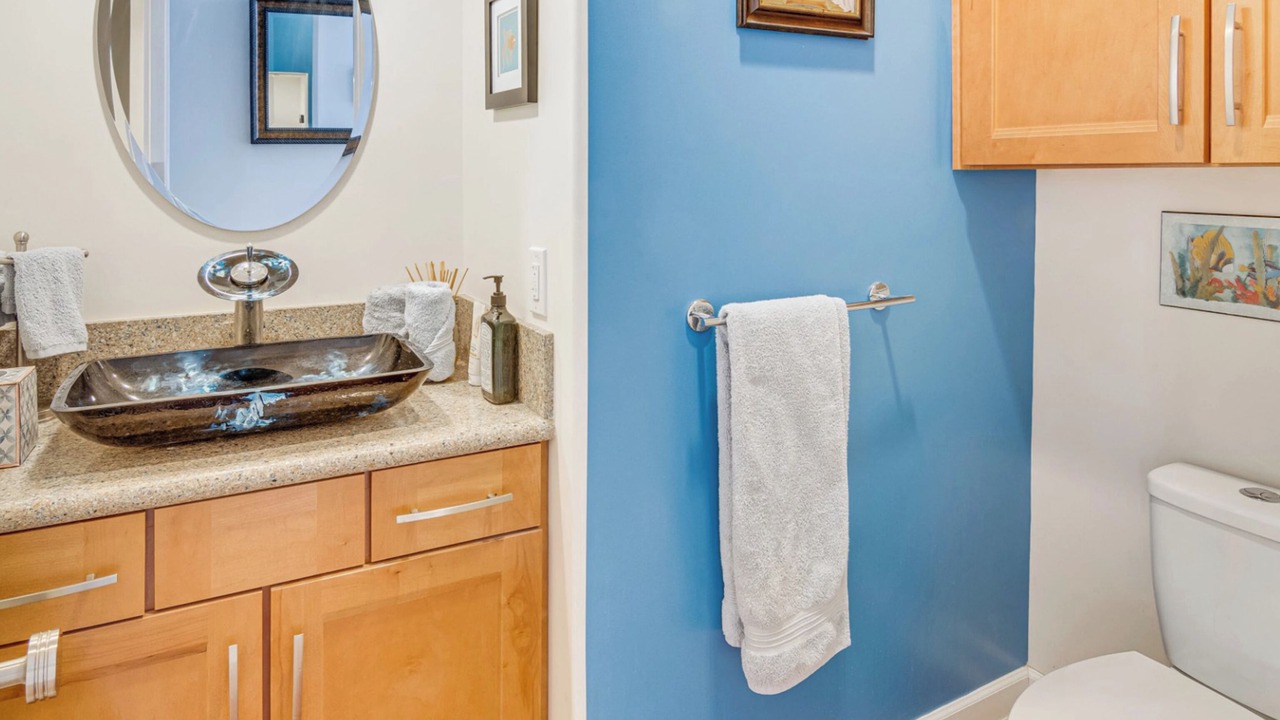 Photo of Bathroom in Thousand Oaks