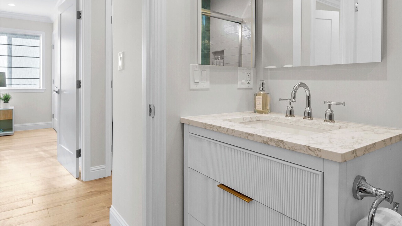 Photo of Bathroom in Linda Mar