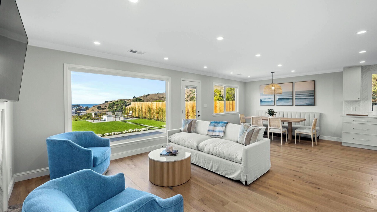 Photo of Livingroom in Linda Mar
