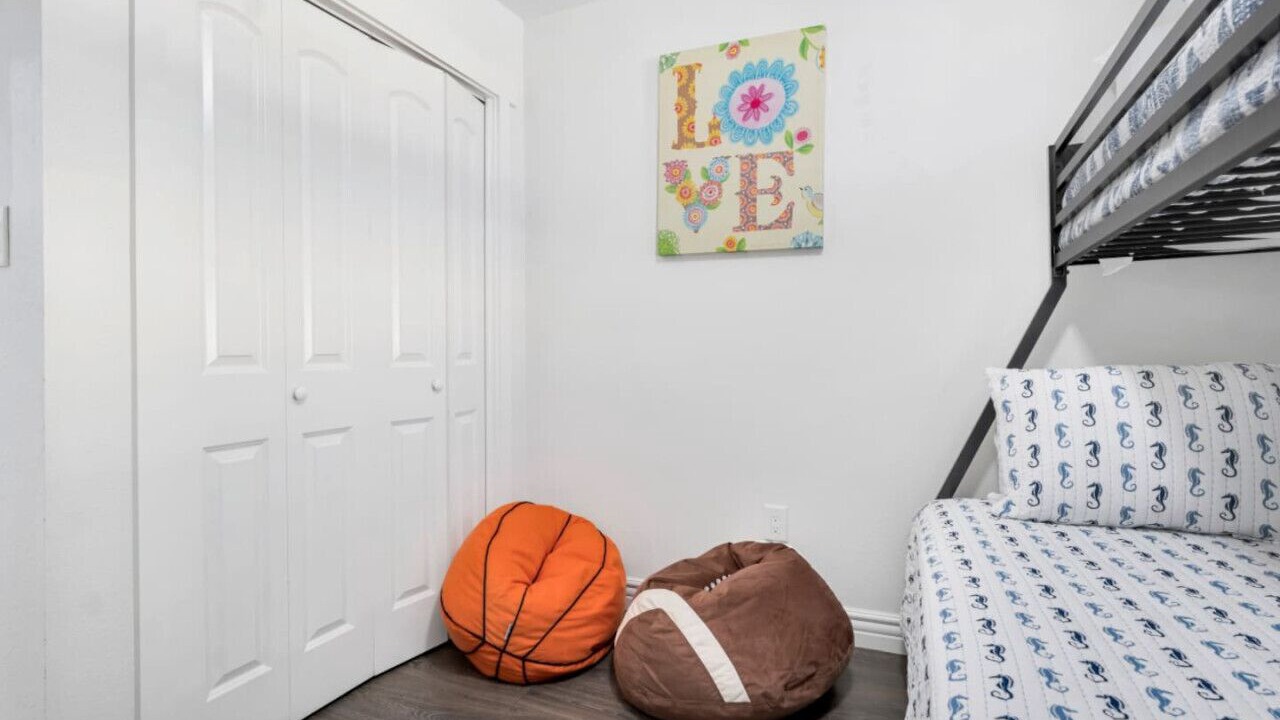 Photo of Bedroom in Thousand Oaks