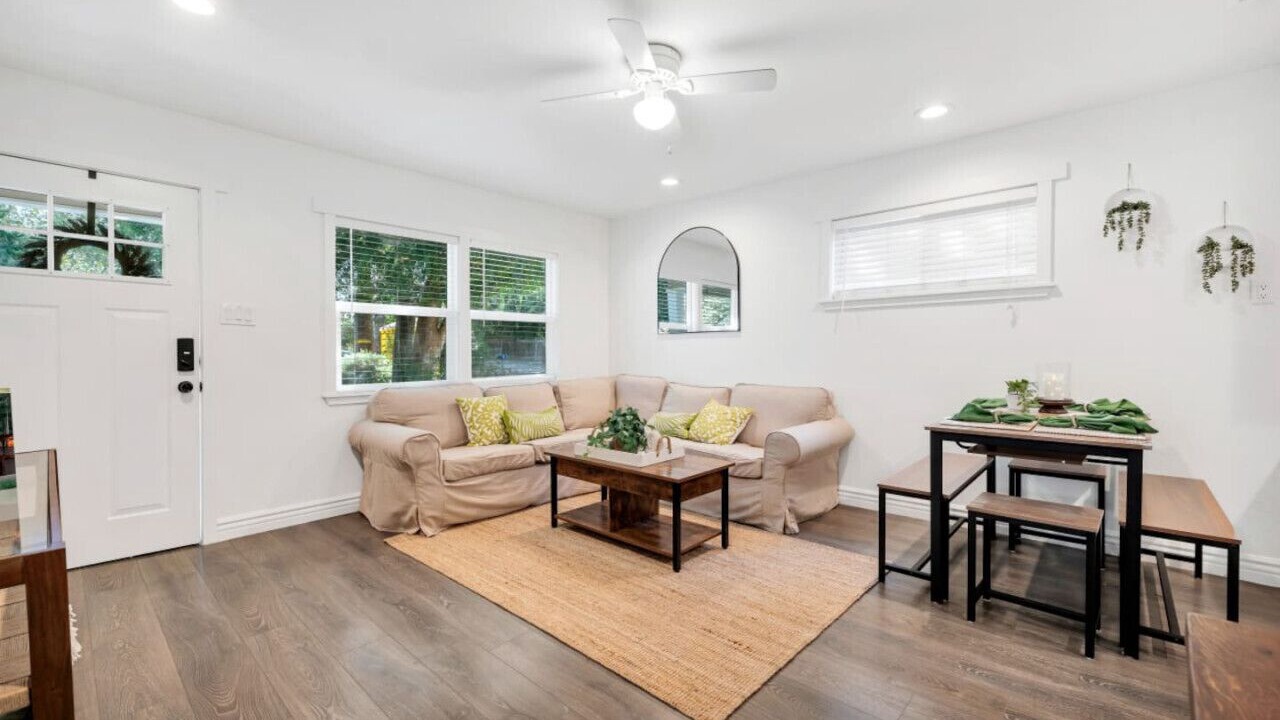 Photo of Livingroom in Thousand Oaks