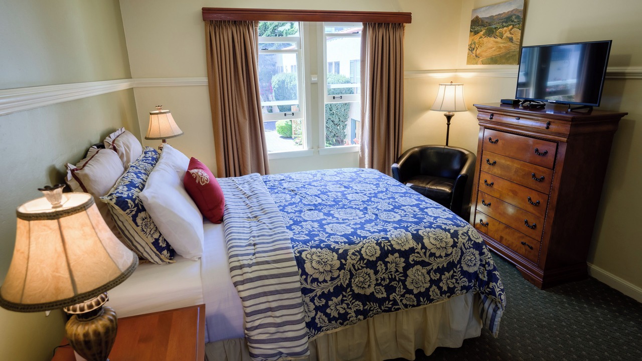 Photo of Bedroom in Marina District