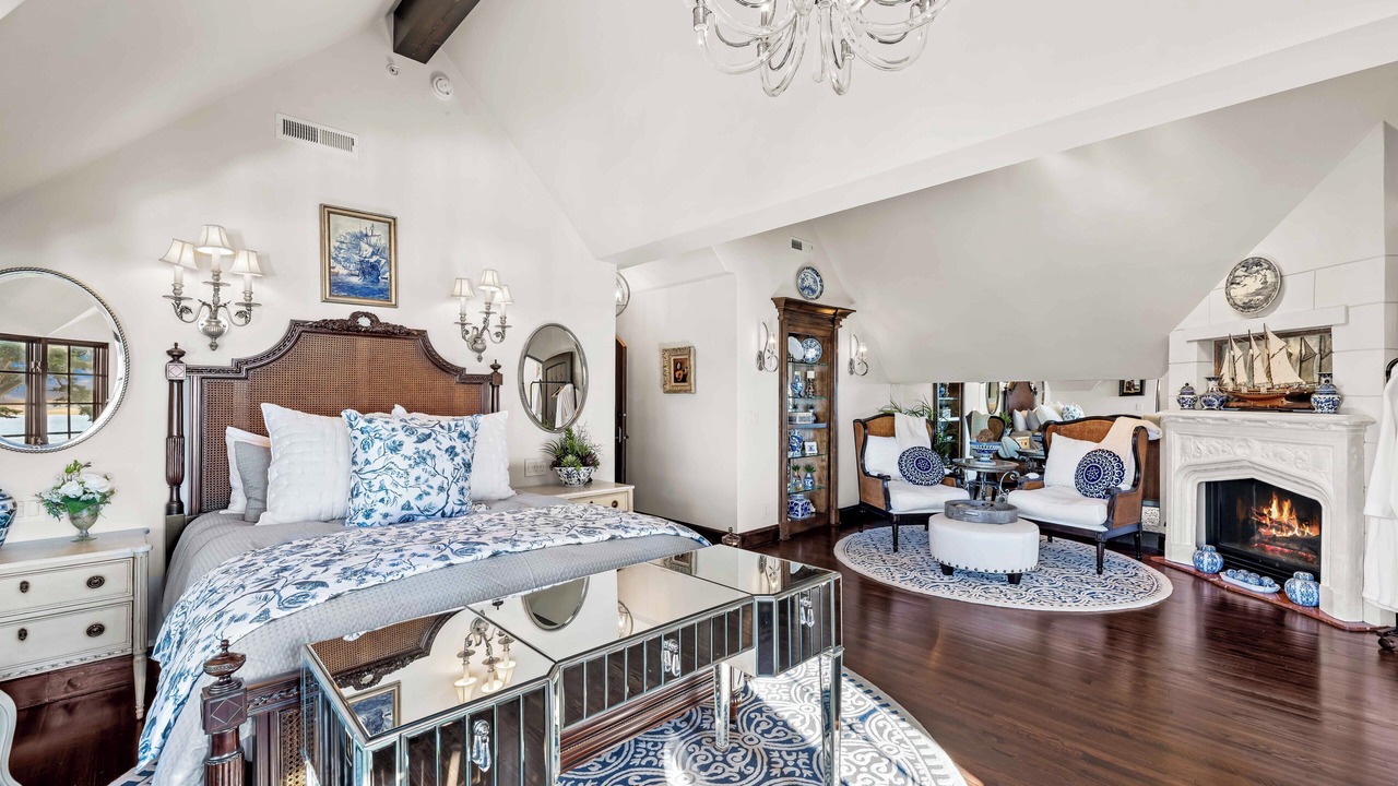 Photo of Bedroom in Carmel Highlands