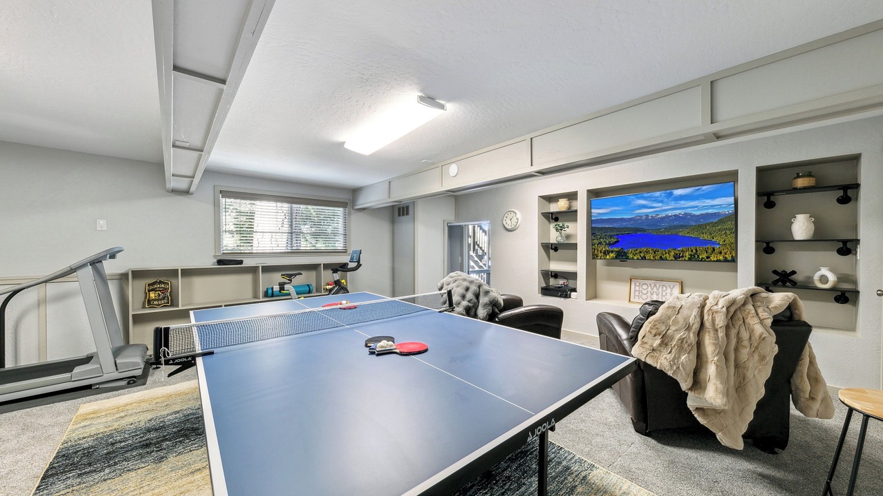 Photo of Bedroom in Country Club Estates