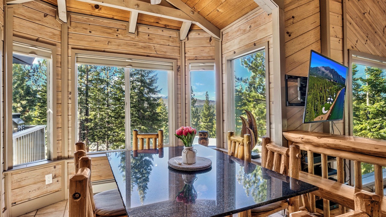 Photo of Bedroom in Country Club Estates