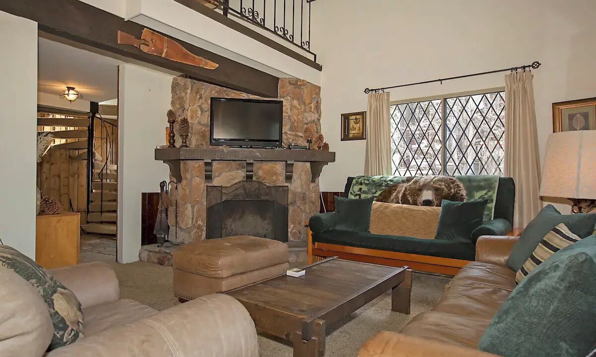 Photo of Livingroom in South Lake Tahoe