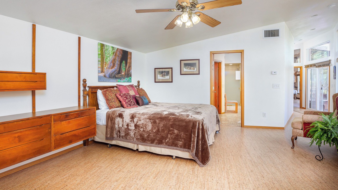 Photo of Bedroom in Three Rivers