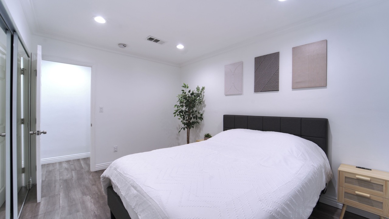 Photo of Bedroom in Panorama City