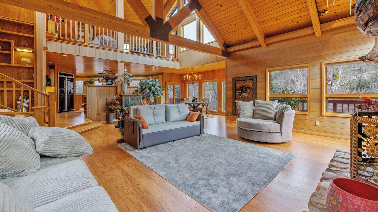 Photo of Livingroom in Three Rivers