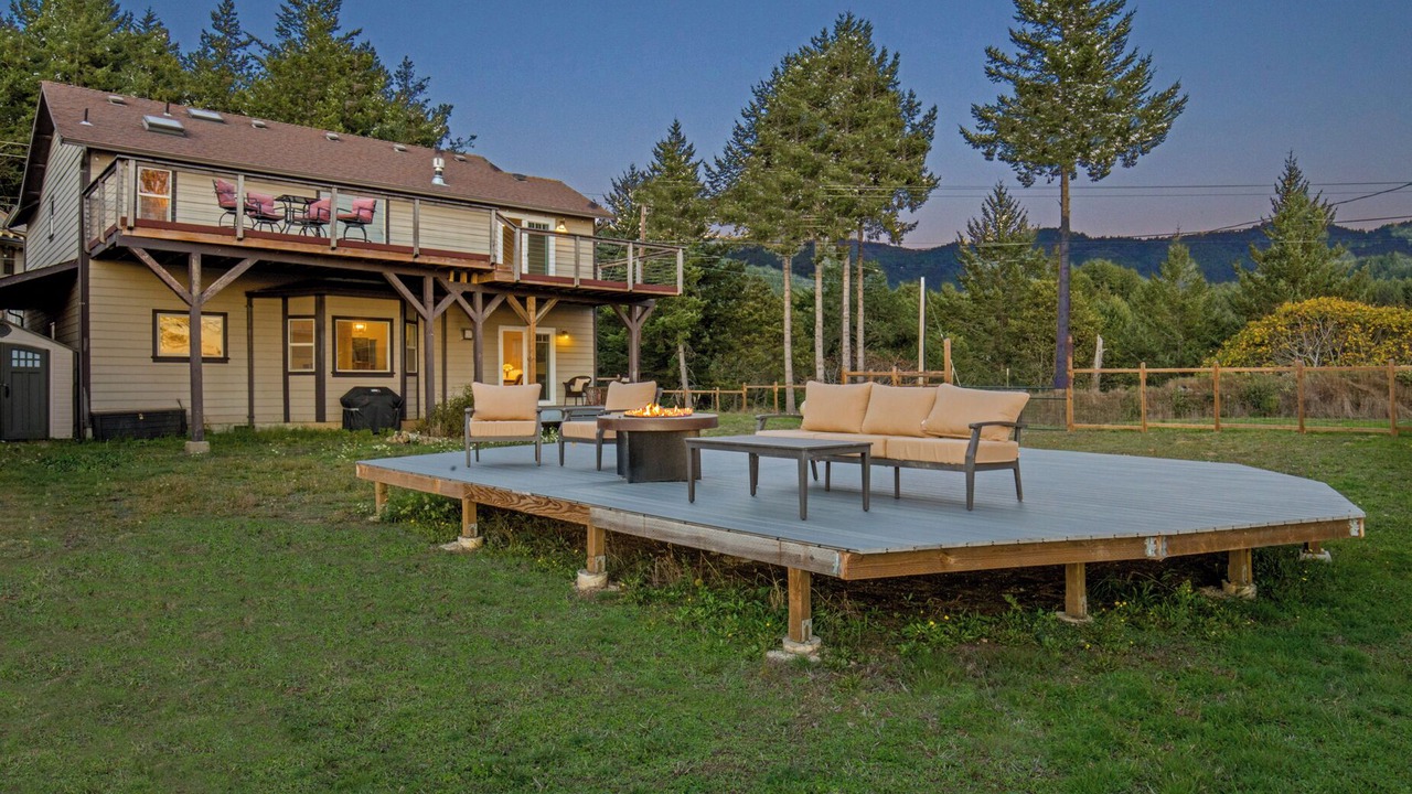 Photo of Patio Balcony in Shelter Cove