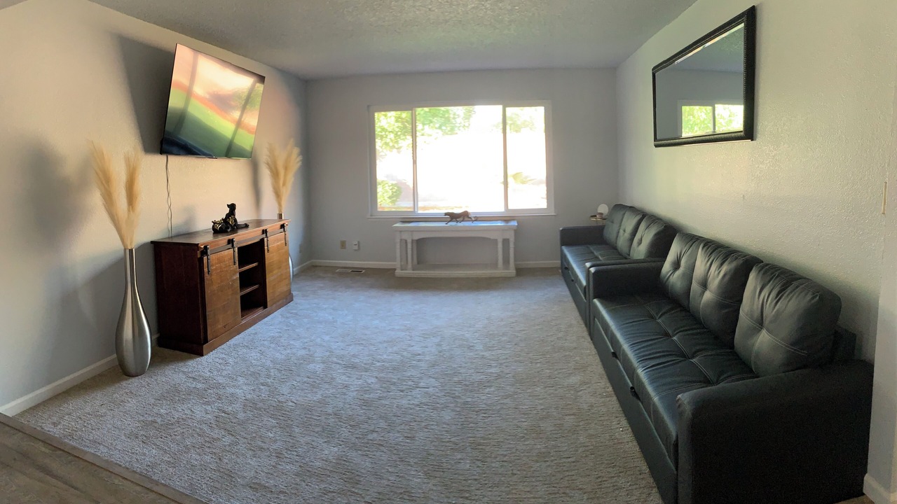 Photo of Livingroom in Raisin