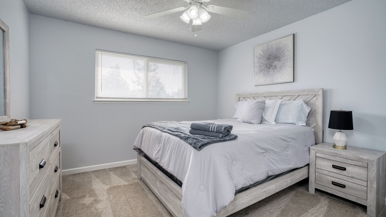 Photo of Bedroom in Raisin