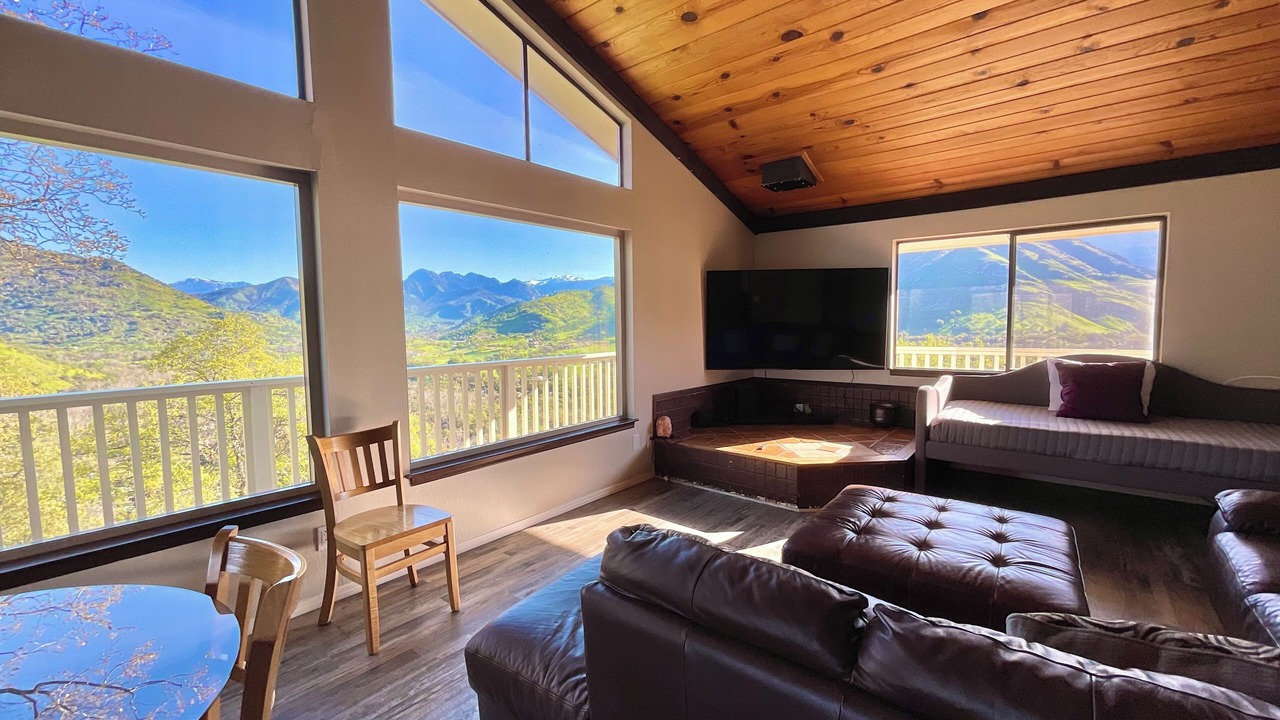 Photo of Livingroom in Three Rivers