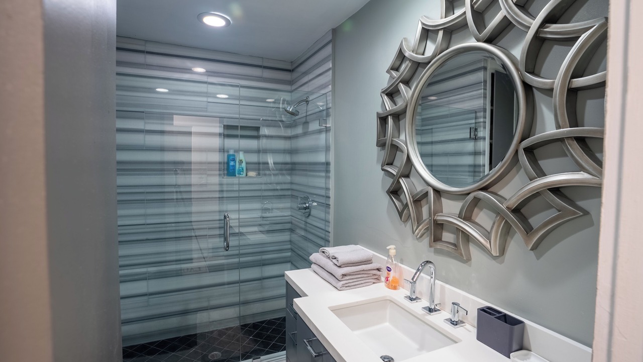 Photo of Bathroom in Beverly Glen