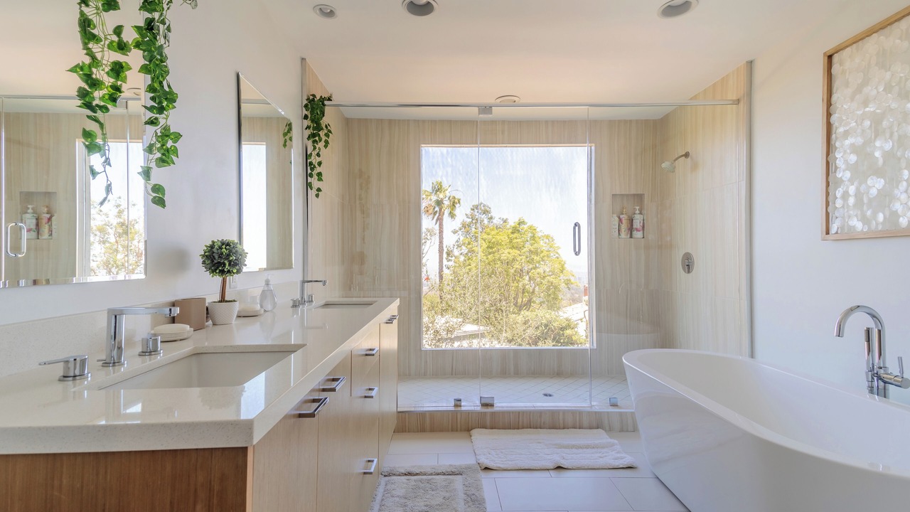 Photo of Bathroom in Beverly Glen
