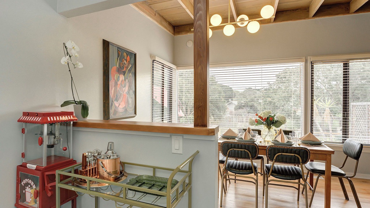 Photo of Bedroom in Del Rey Oaks