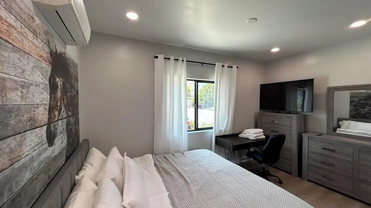 Photo of Bedroom in Santa Ana Heights