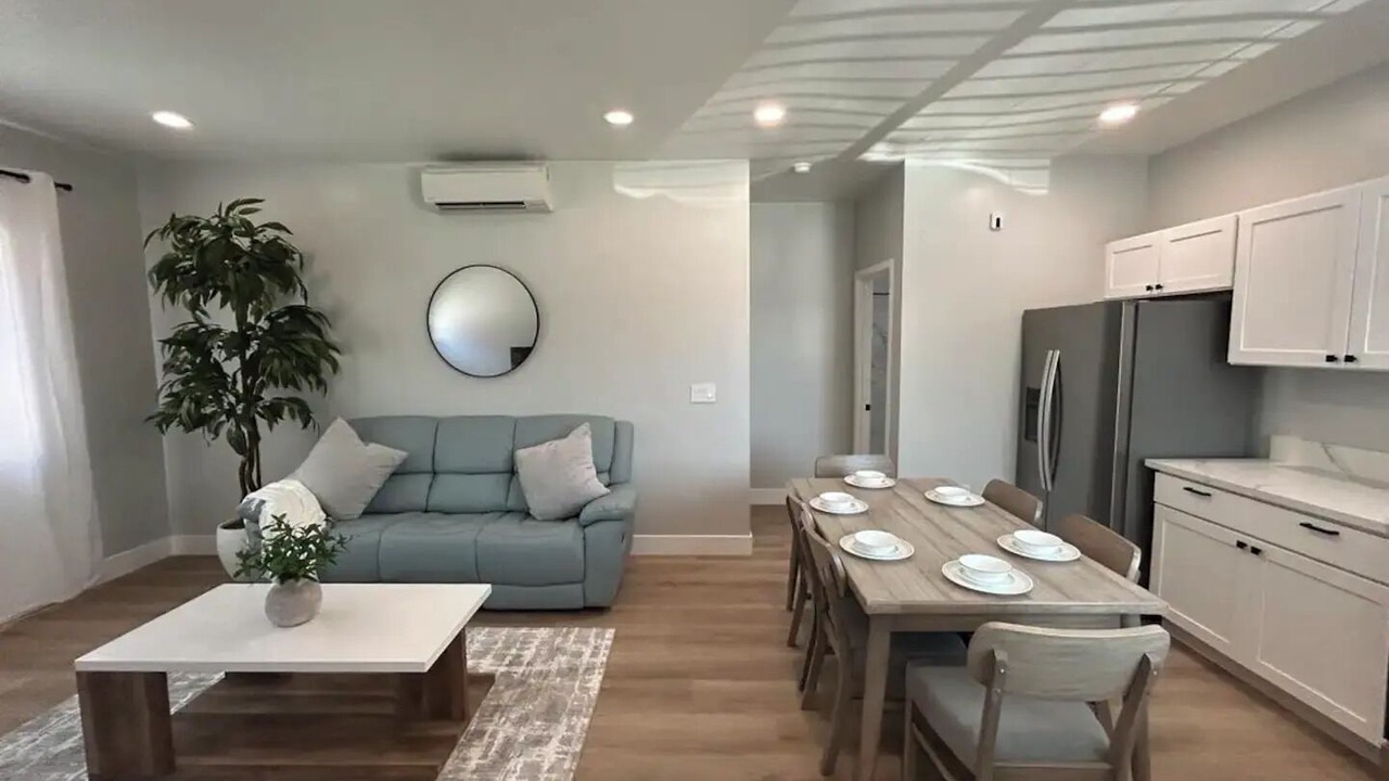 Photo of Livingroom in Santa Ana Heights