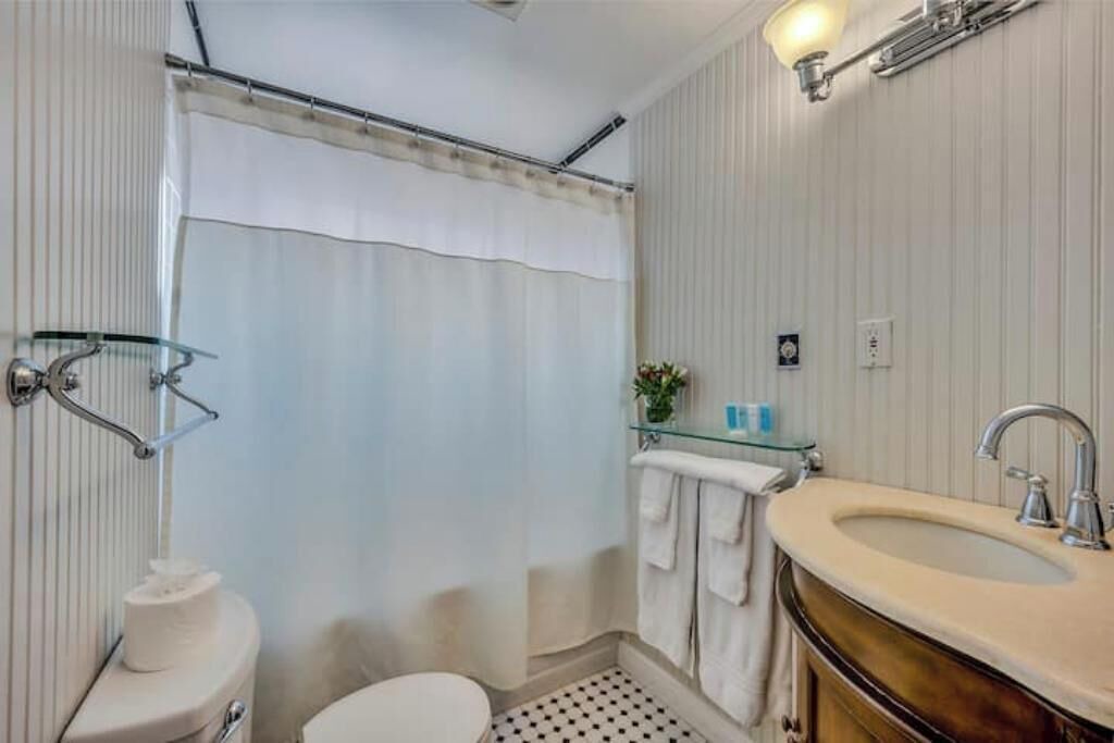 Photo of Bathroom in Calistoga