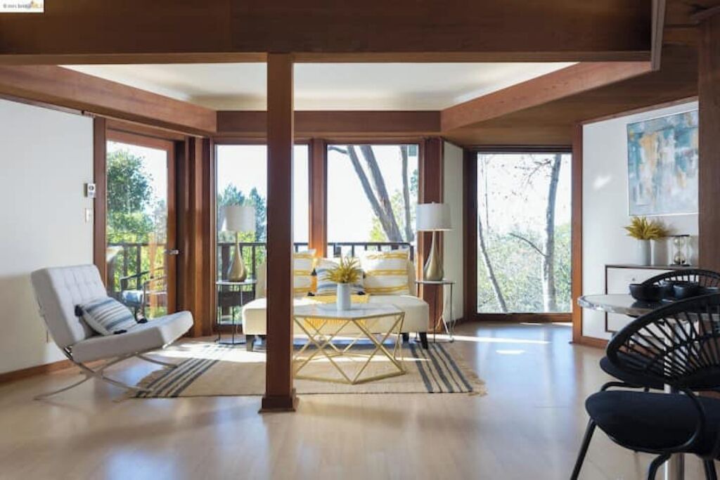 Photo of Livingroom in Berkeley Hills