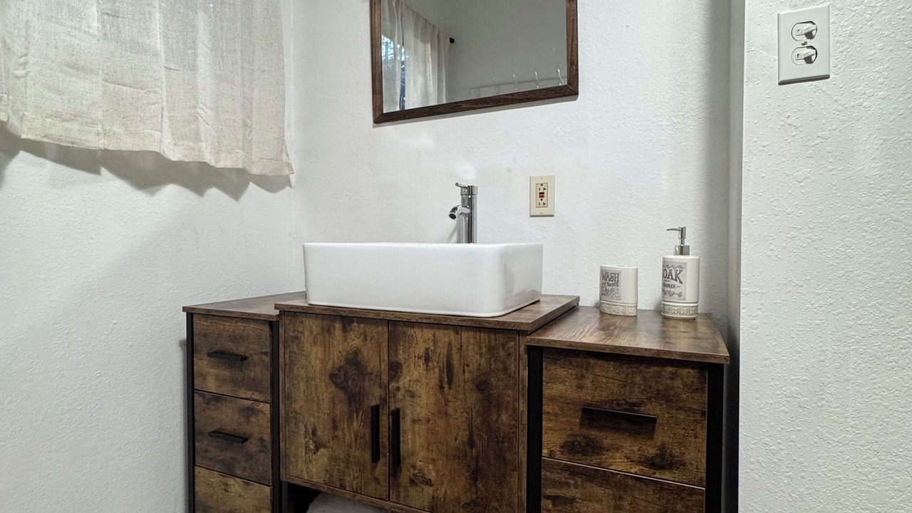 Photo of Bathroom in Cold Springs