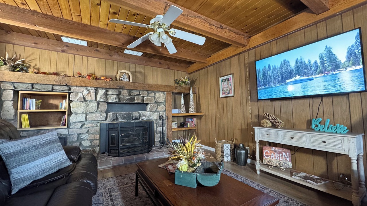 Photo of Livingroom in Cold Springs