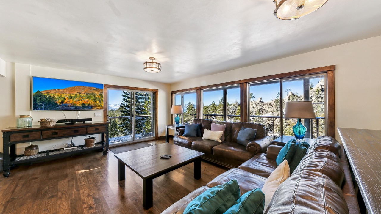 Photo of Livingroom in Tahoe Village