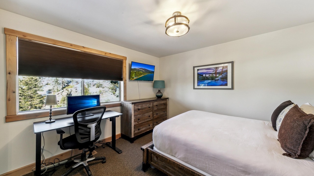 Photo of Bedroom in Tahoe Village