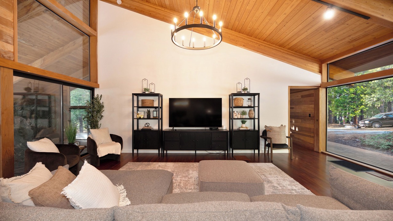 Photo of Livingroom in Apple Hill