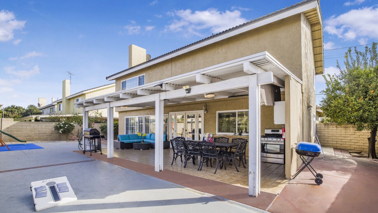 Photo of Outdoor in Orange