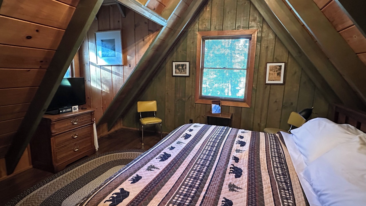 Photo of Bedroom in Mi-Wuk Village