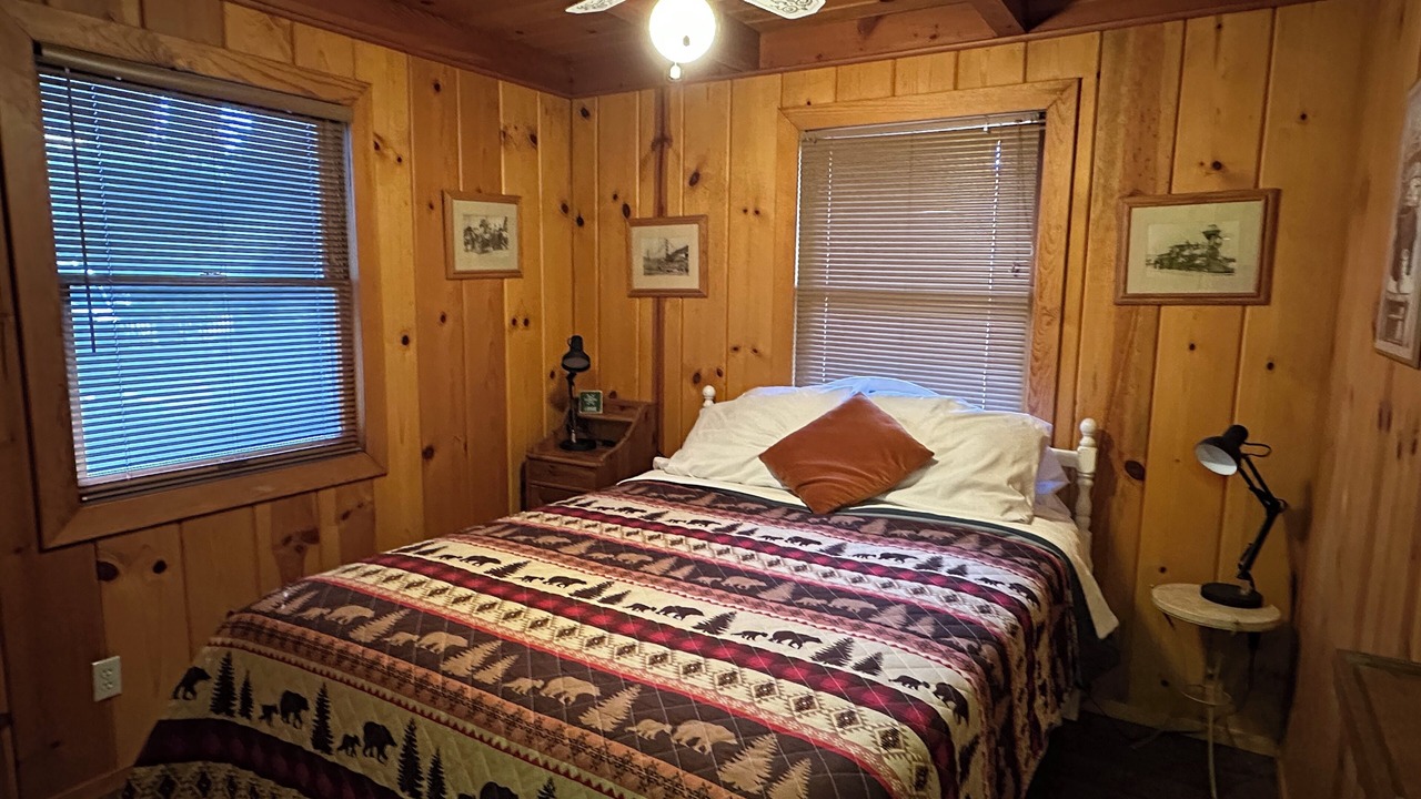 Photo of Bedroom in Mi-Wuk Village