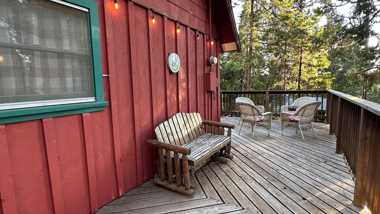 Photo of Patio Balcony in Mi-Wuk Village