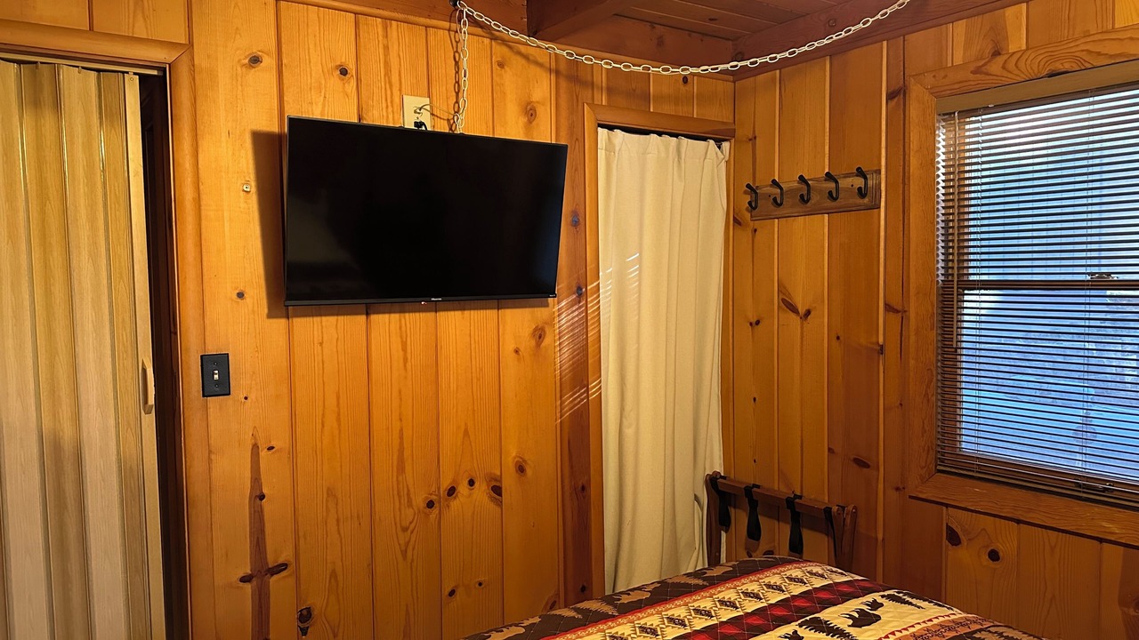 Photo of Bedroom in Mi-Wuk Village