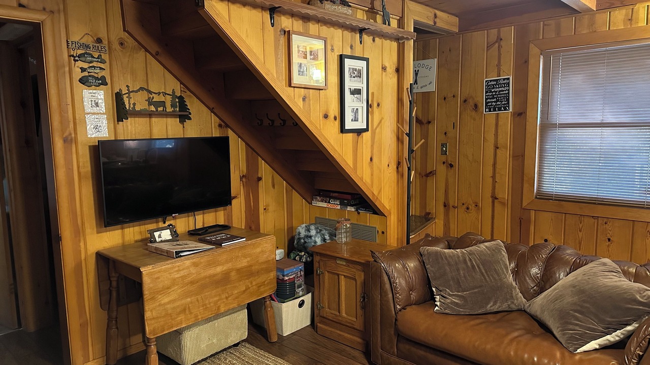 Photo of Livingroom in Mi-Wuk Village