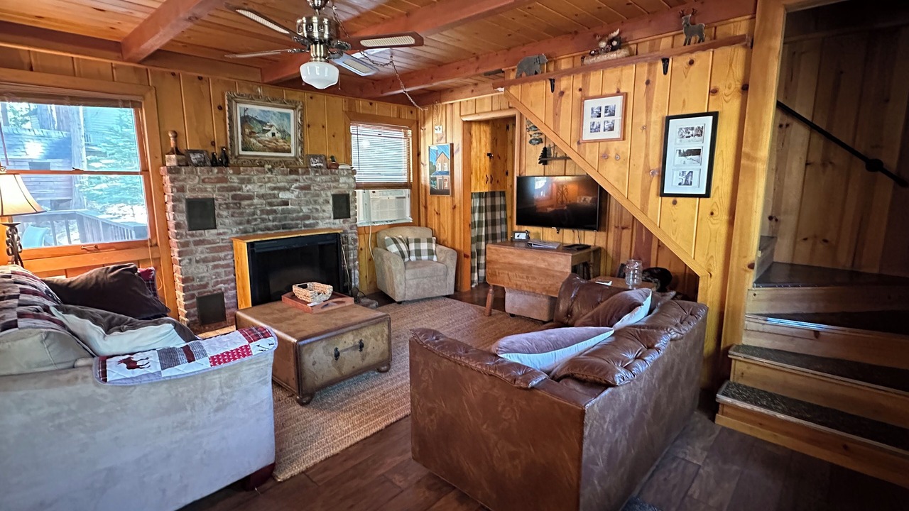 Photo of Livingroom in Mi-Wuk Village