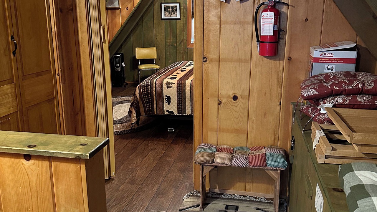 Photo of Bedroom in Mi-Wuk Village