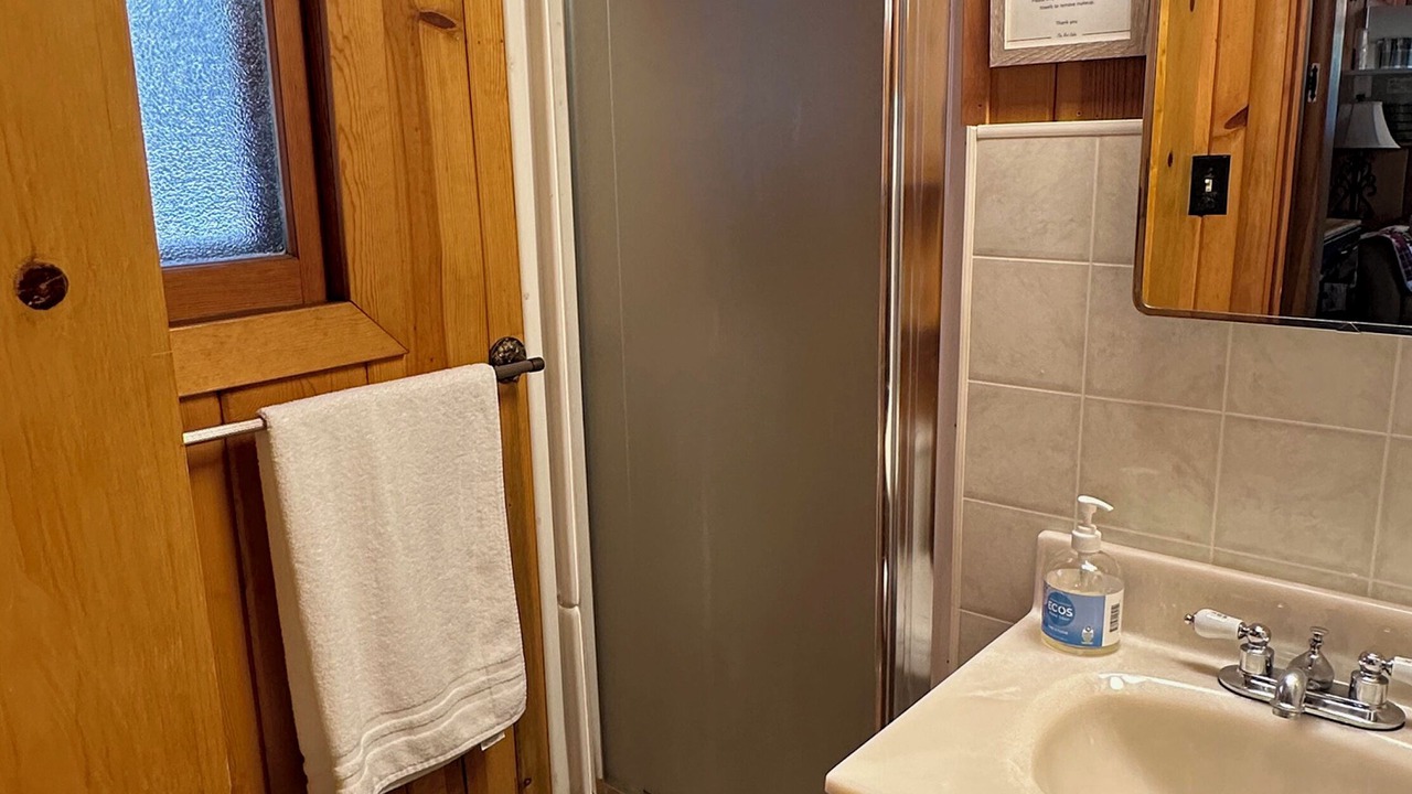 Photo of Bathroom in Mi-Wuk Village