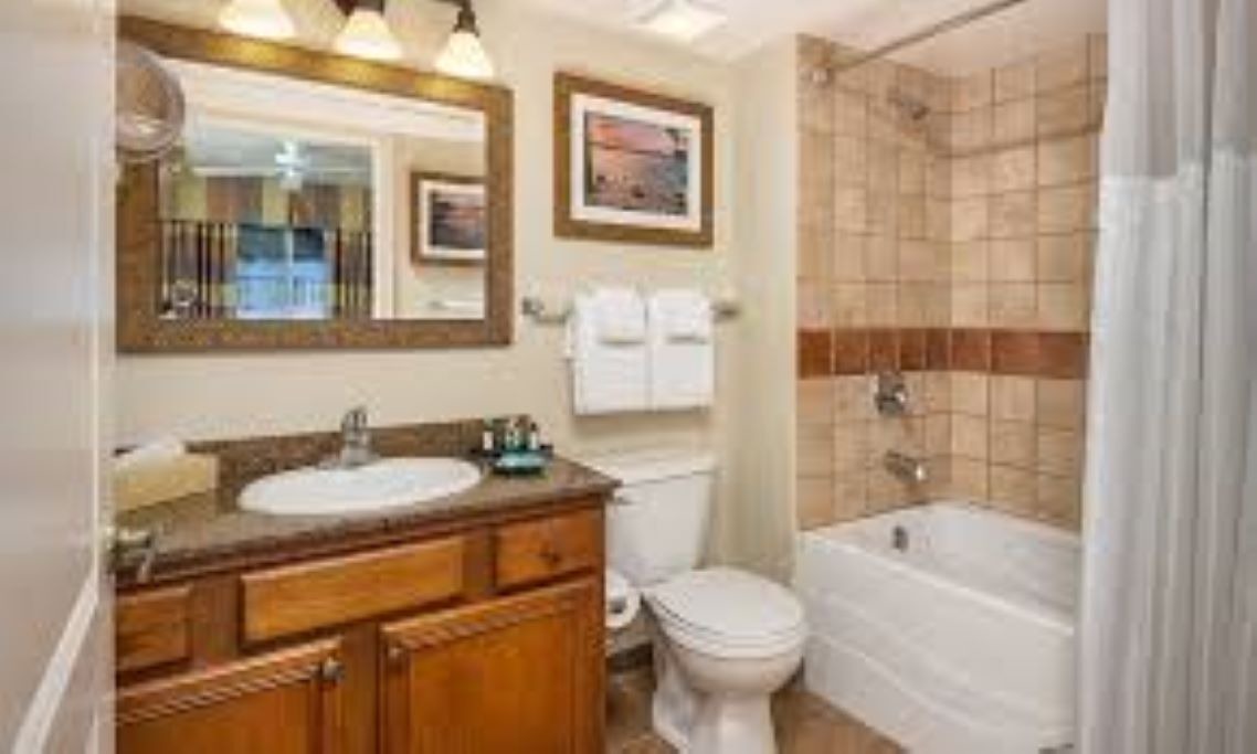 Photo of Bathroom in Round Hill Village