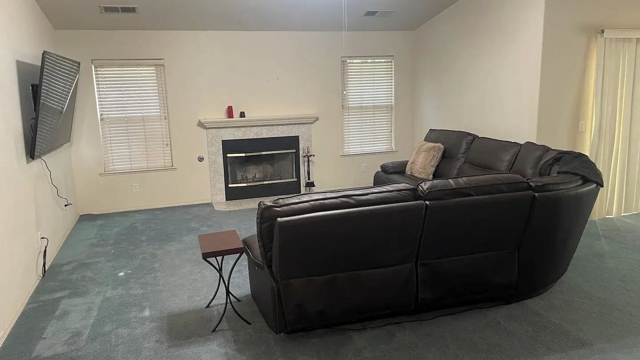 Photo of Livingroom in Merced