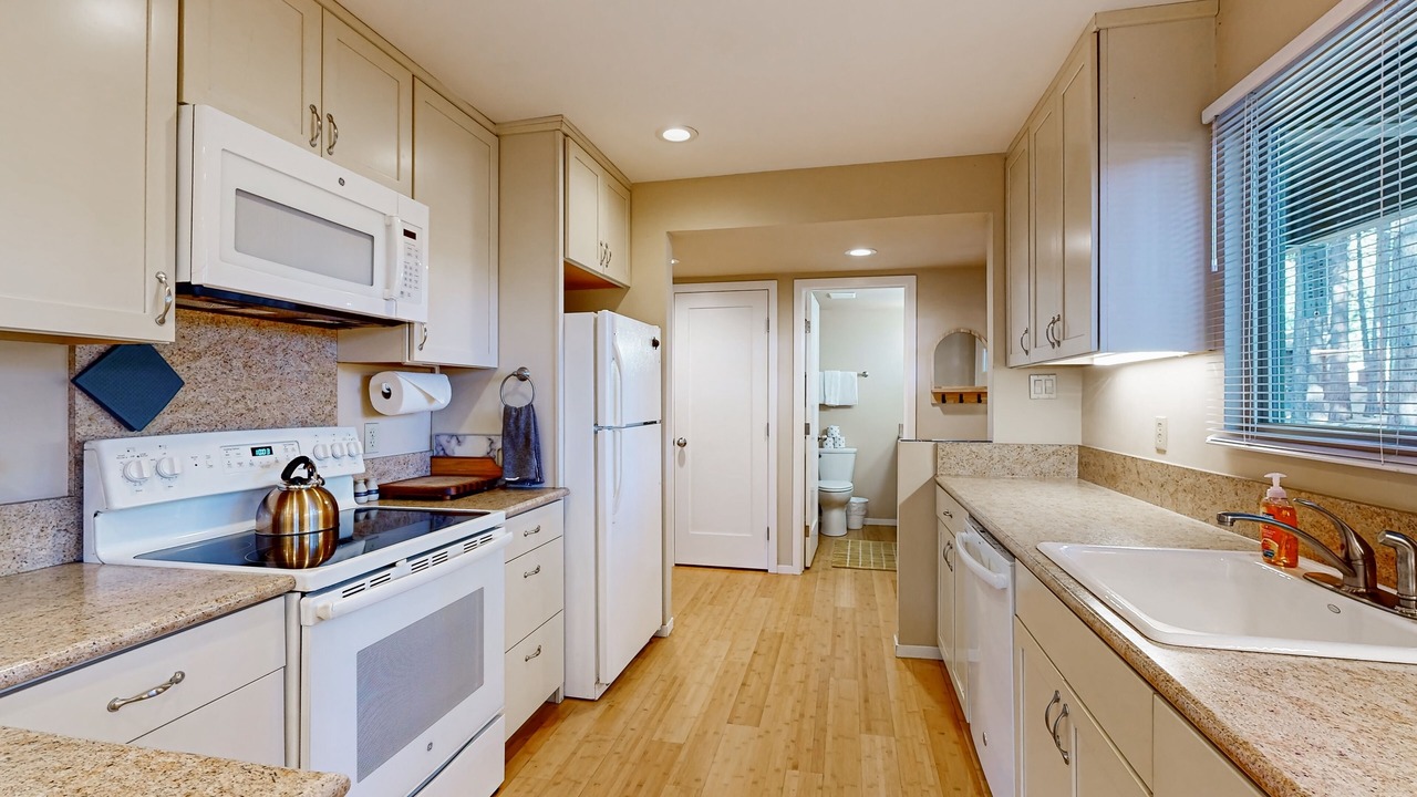 Photo of Kitchen in Black Bart