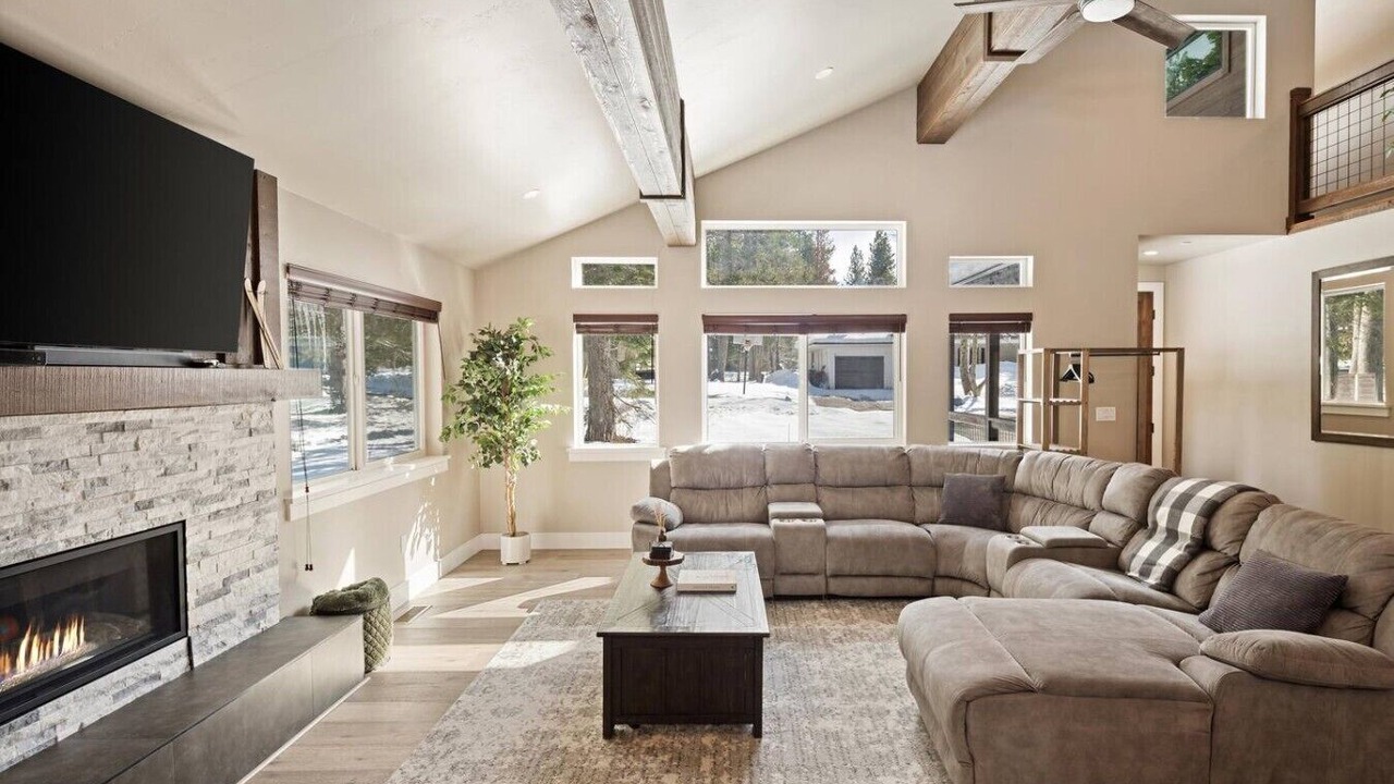 Photo of Livingroom in Tahoe Paradise
