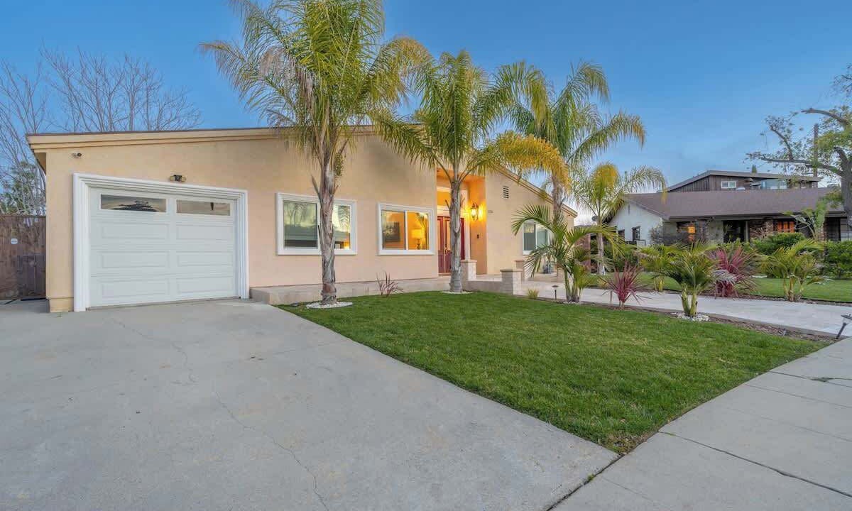Photo of Outdoor in Tarzana